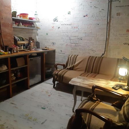 Hostel V Dnepropetrovske Grunge Екстериор снимка